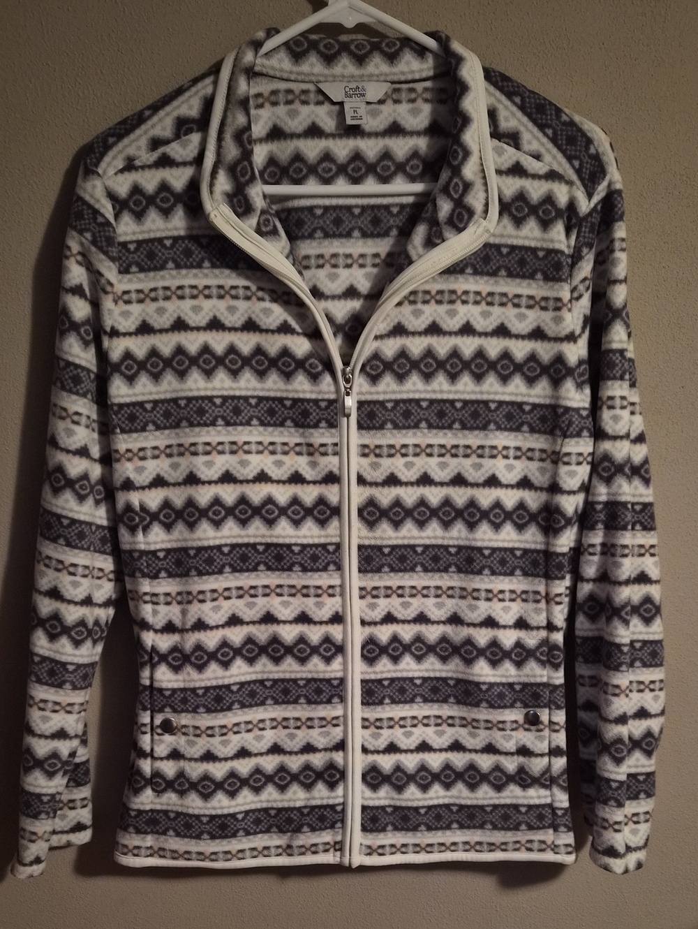 croft & barrow White and Gray Patterned Full-Zip Teddy Jacket